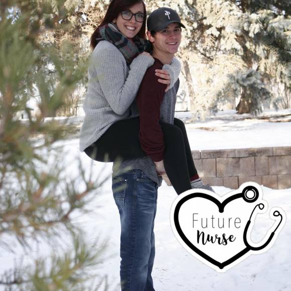 Meet your Posher, Raelynne - Picture 1 of 1